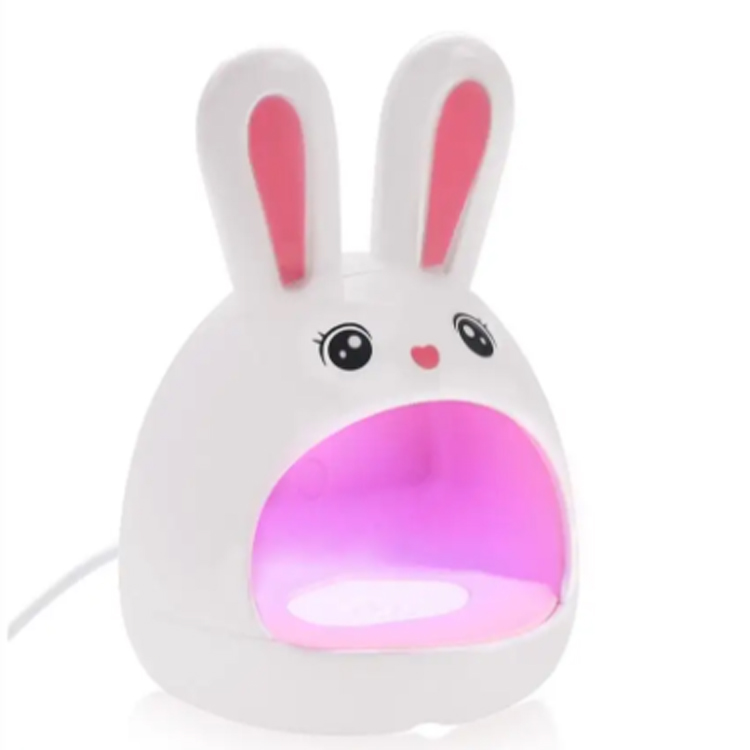 ໂຄມໄຟເລັບມີອິດທິພົນຕໍ່ມາດຕະຖານການເຮັດເລັບມືອາຊີບທົ່ວໂລກແນວໃດ?