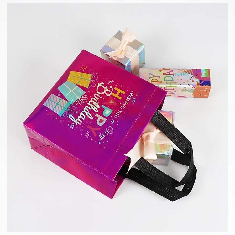 ກະເປົາວັນເກີດທີ່ບໍ່ແມ່ນການປະສານງານຫຼາຍສີ